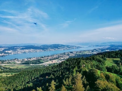 Hike to Uetliberg
